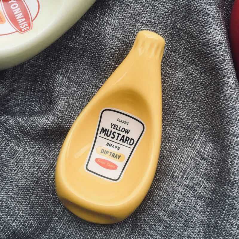 Coupelle en céramique en forme de bouteille — pour sauces, condiments et trempettes