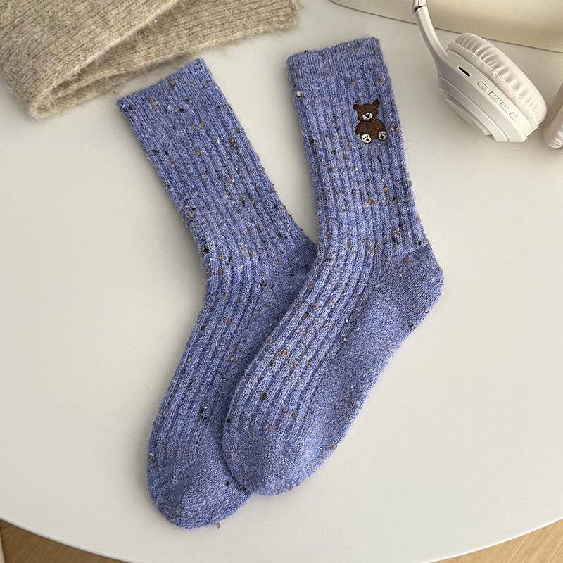 Soft socks with a small embroidered teddy bear – Warm, comfortable and cozy