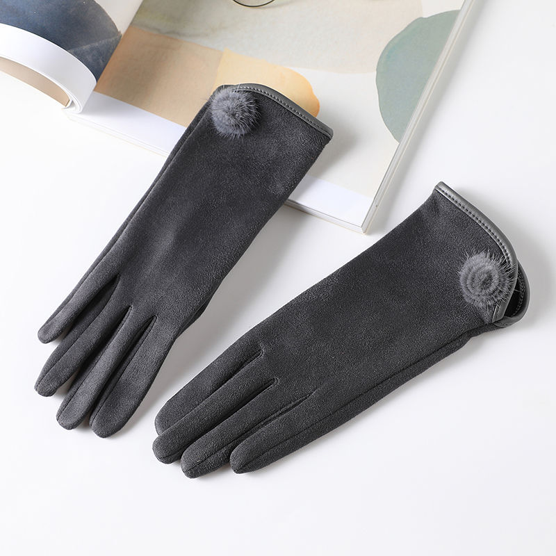 Soft suede winter gloves with warm lining – Chic and elegant style