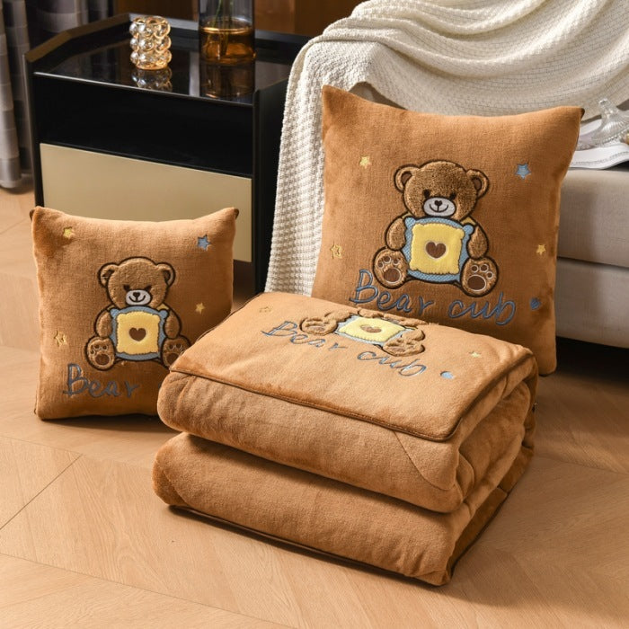 Coussin-couverture “Teddy Dream” – Douceur et confort pour petits et grands