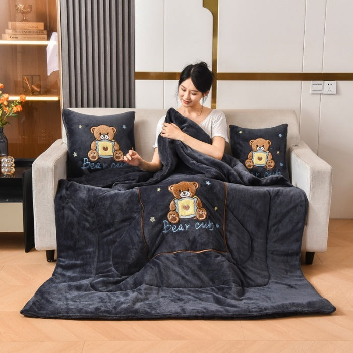 Coussin-couverture “Teddy Dream” – Douceur et confort pour petits et grands